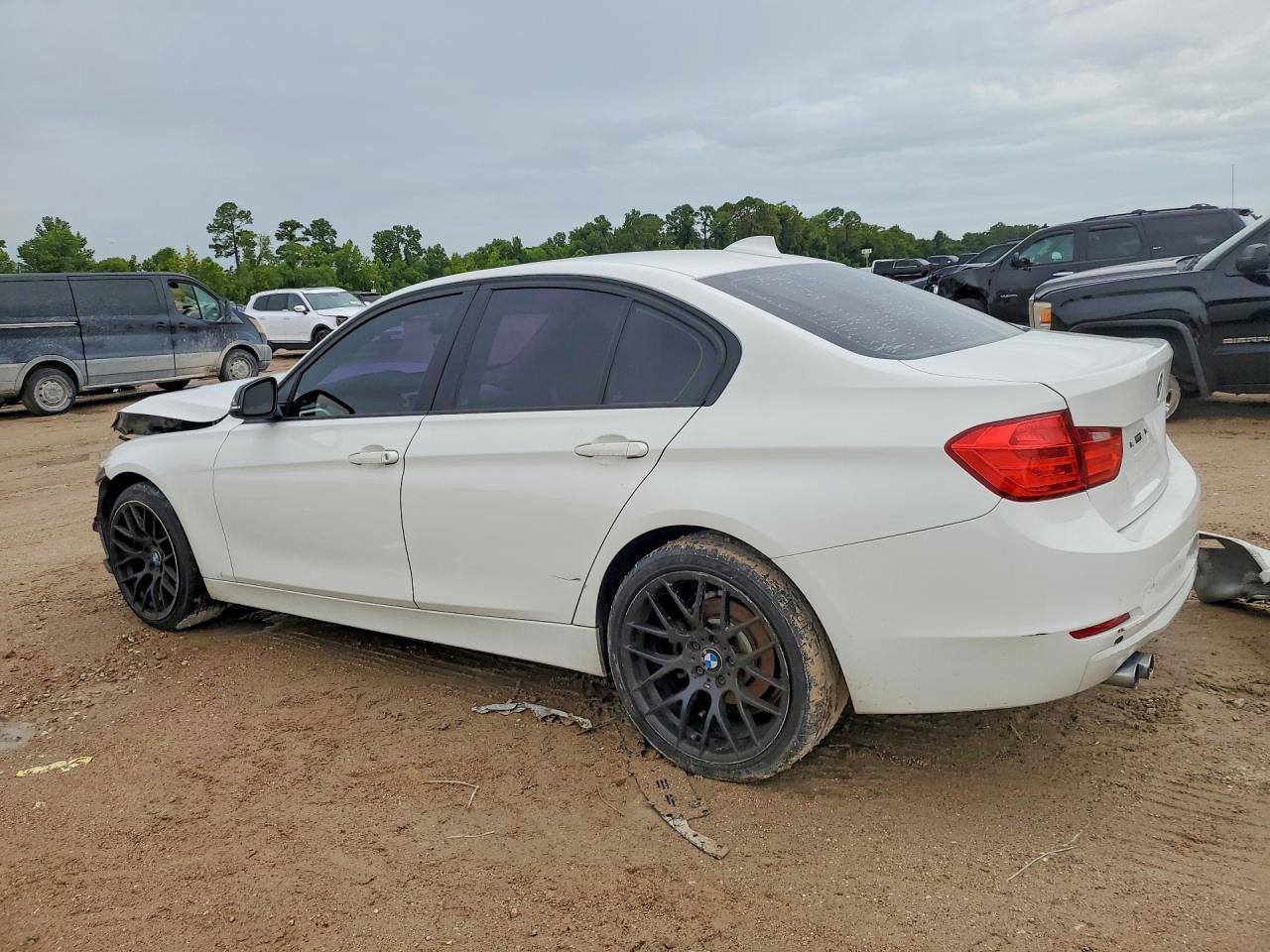 2013 BMW 328 XI — снимка 2