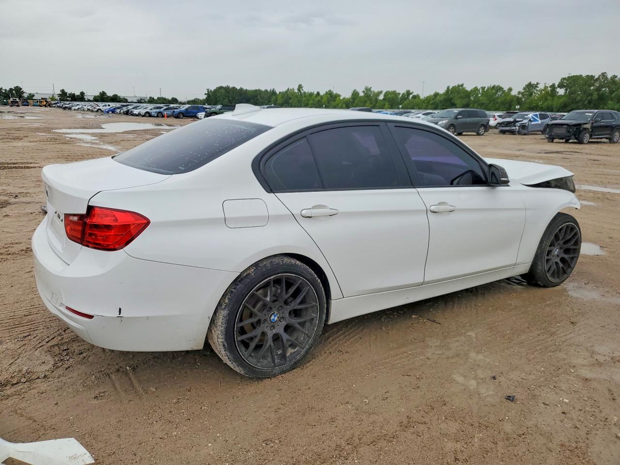2013 BMW 328 XI — снимка 3