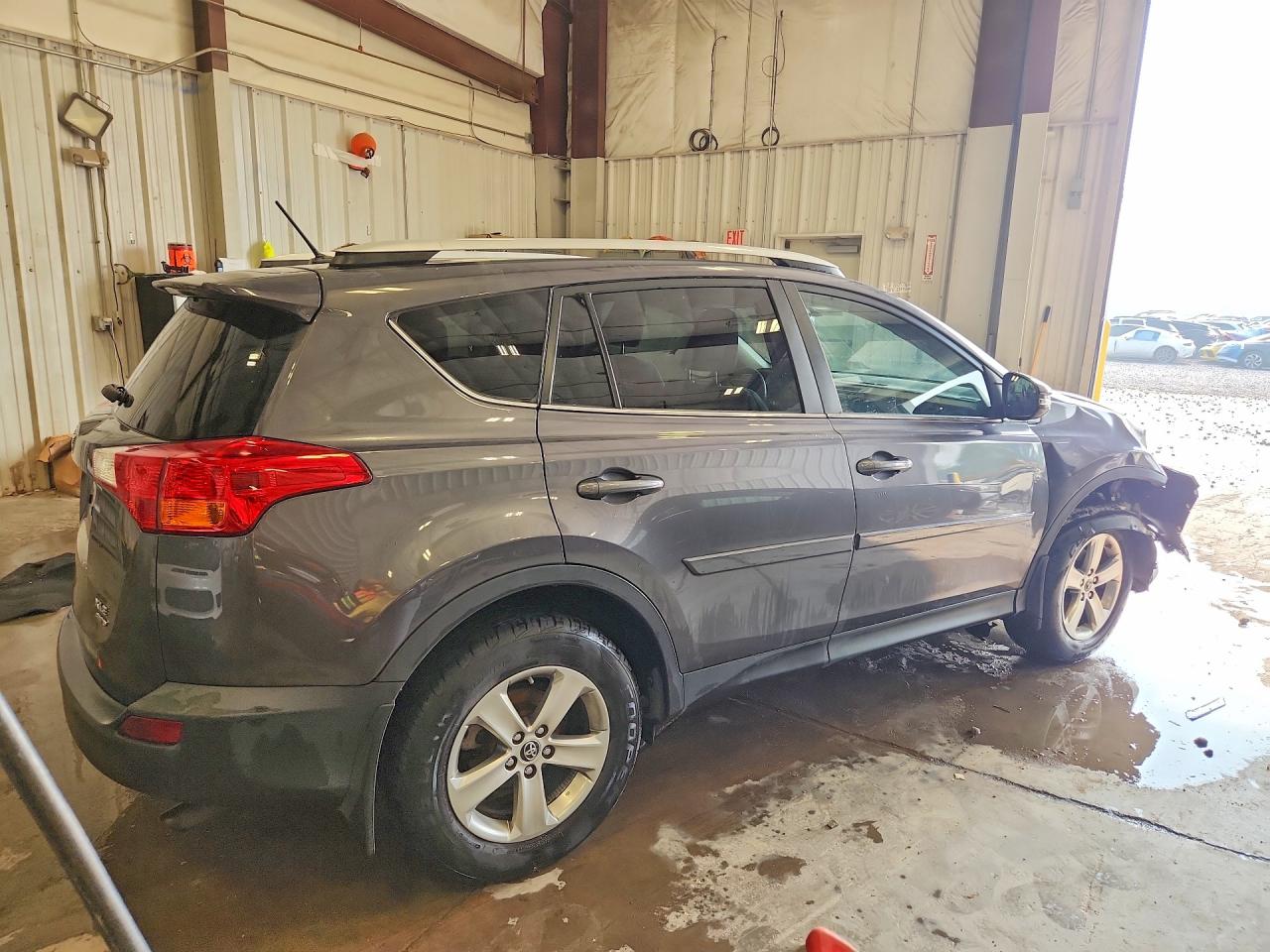 2015 TOYOTA RAV4 XLE — снимка 3