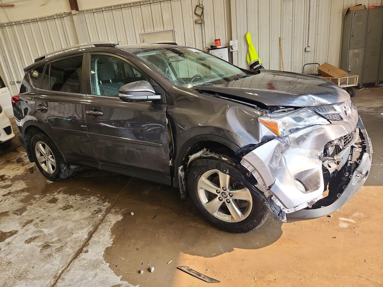 2015 TOYOTA RAV4 XLE — снимка 4