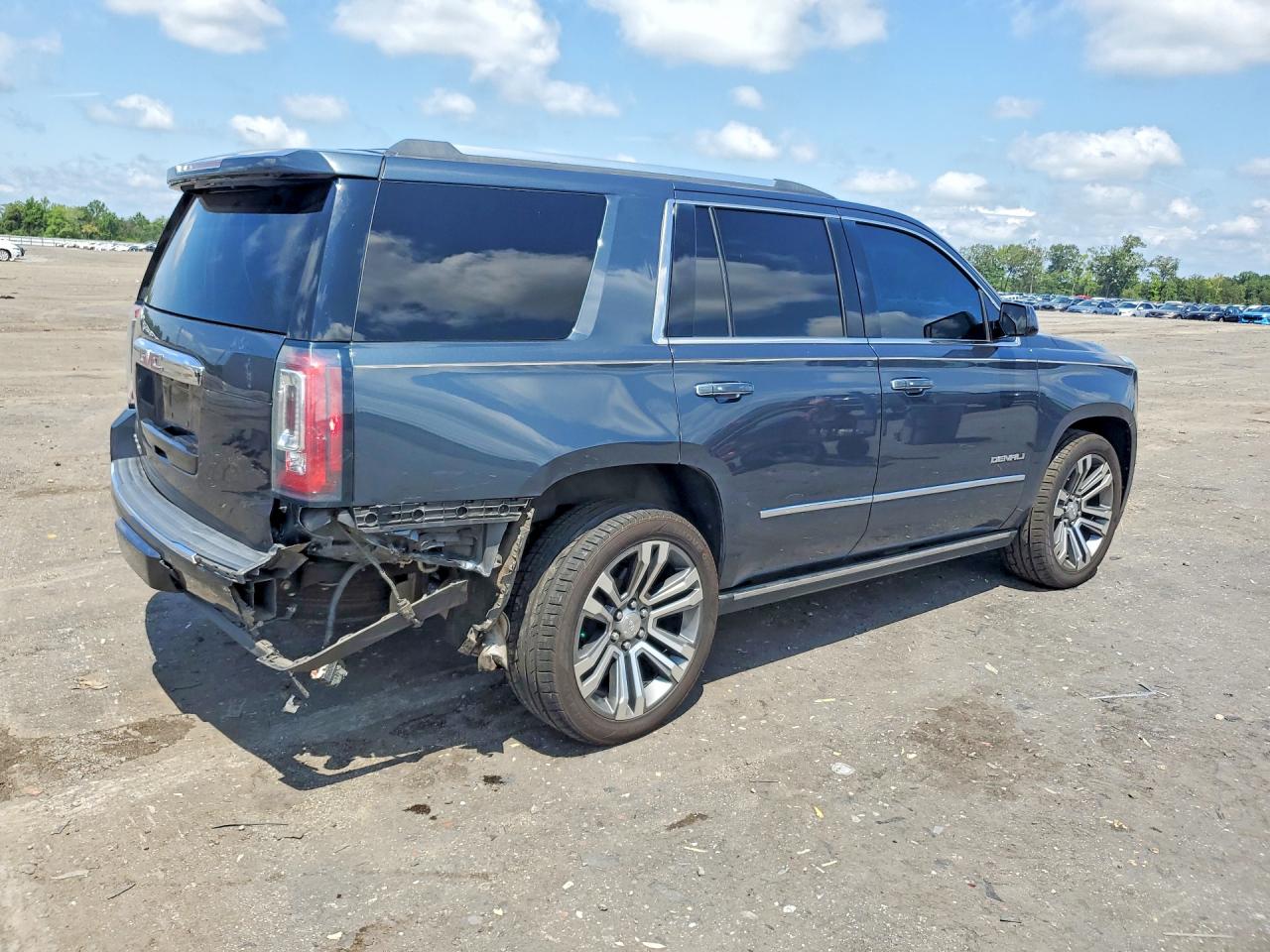 2019 GMC YUKON DENALI — снимка 3