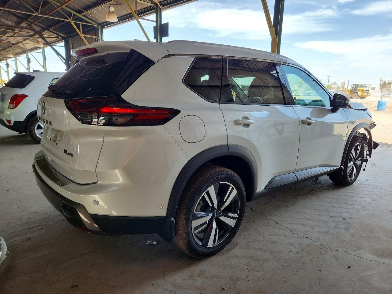 2024 NISSAN ROGUE SL — снимка 3