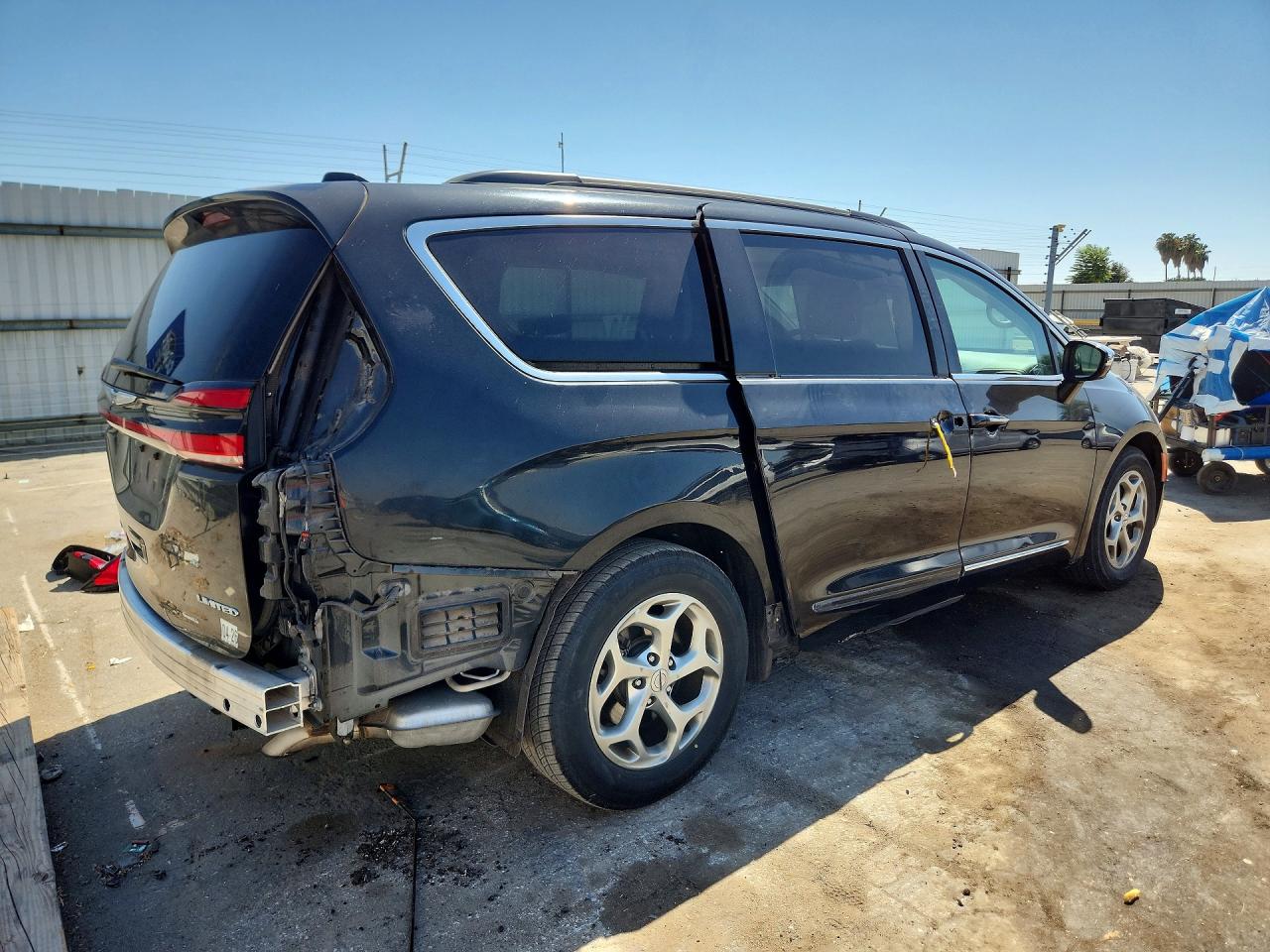 2022 CHRYSLER PACIFICA LIMITED — снимка 3