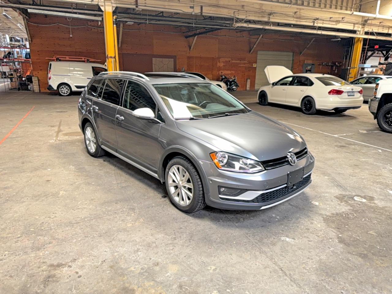 2017 VOLKSWAGEN GOLF ALLTRACK S