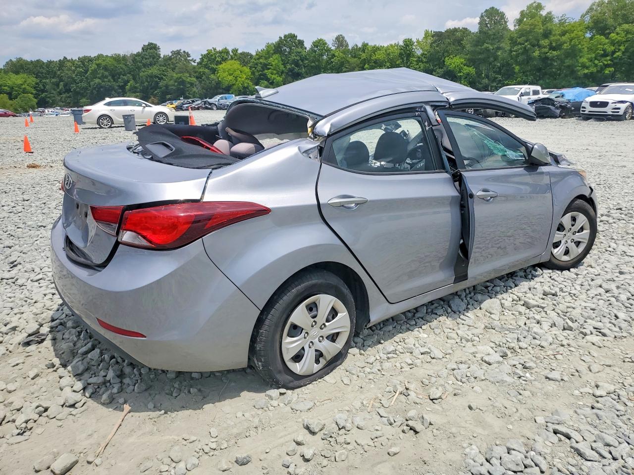2016 HYUNDAI ELANTRA SE — снимка 3