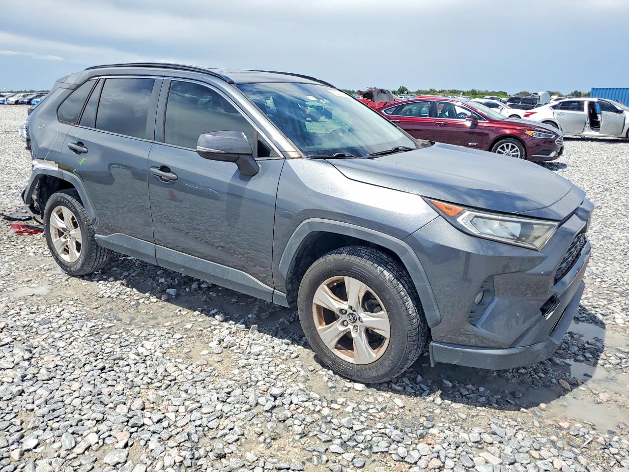 2019 TOYOTA RAV4 XLE — снимка 4