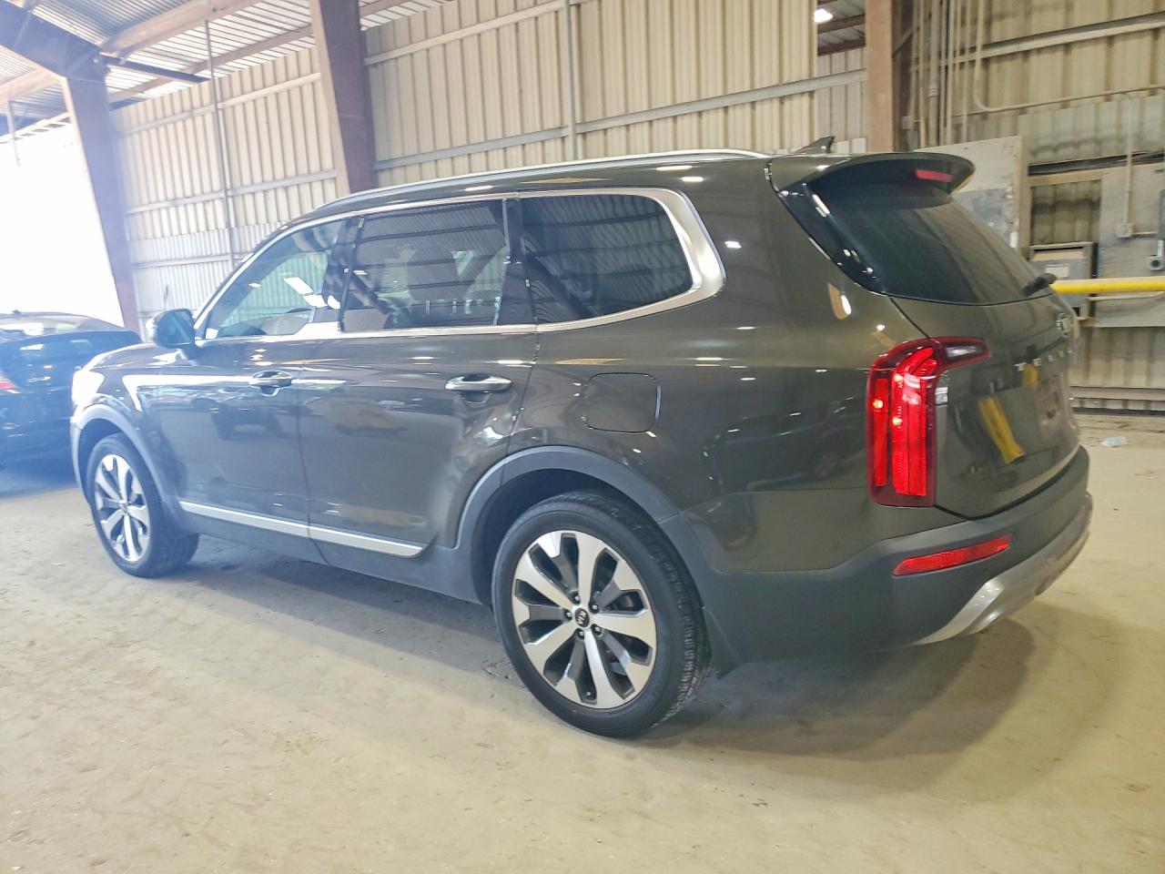 2020 KIA TELLURIDE S — снимка 2