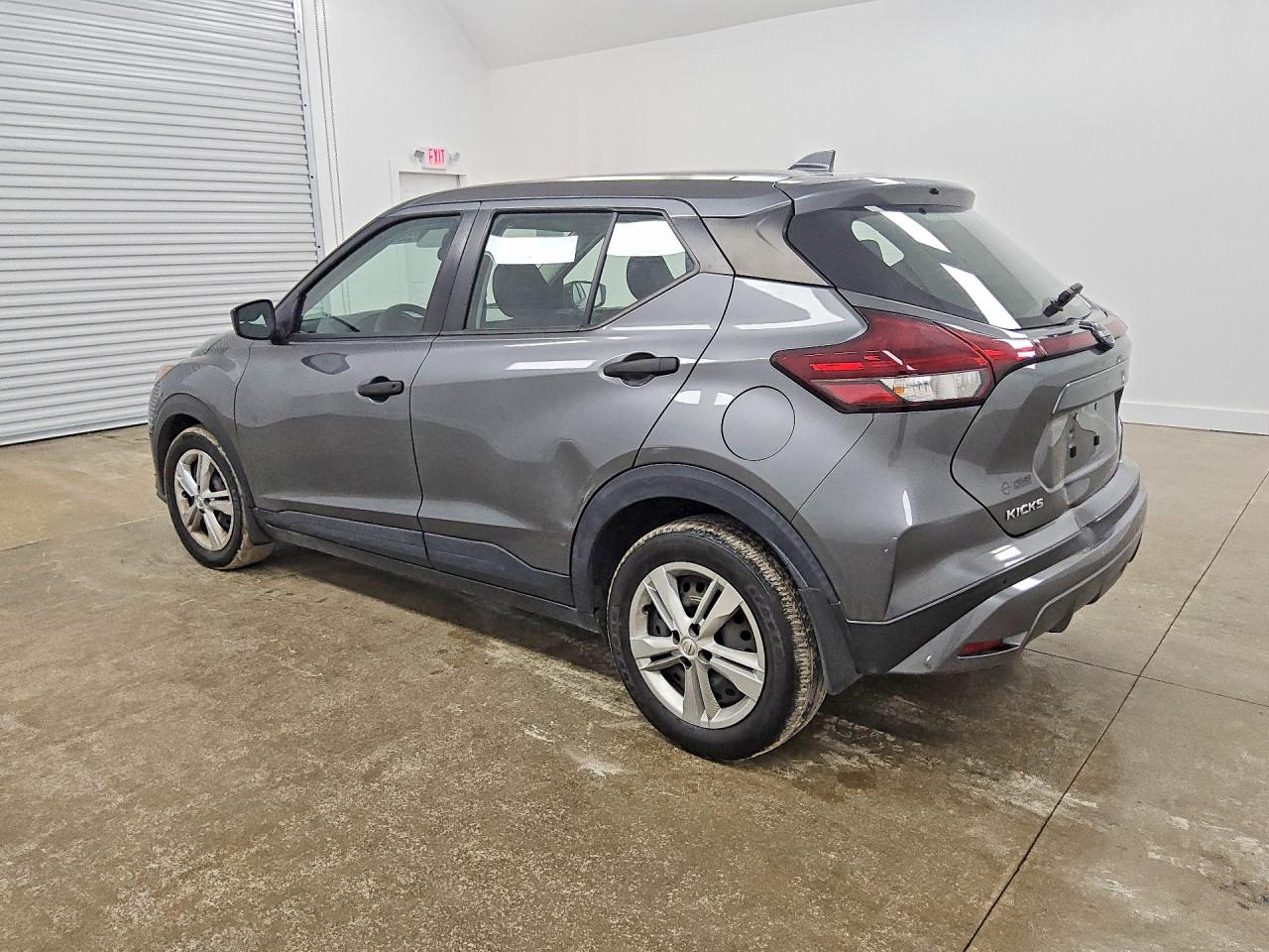2023 NISSAN KICKS S — снимка 2