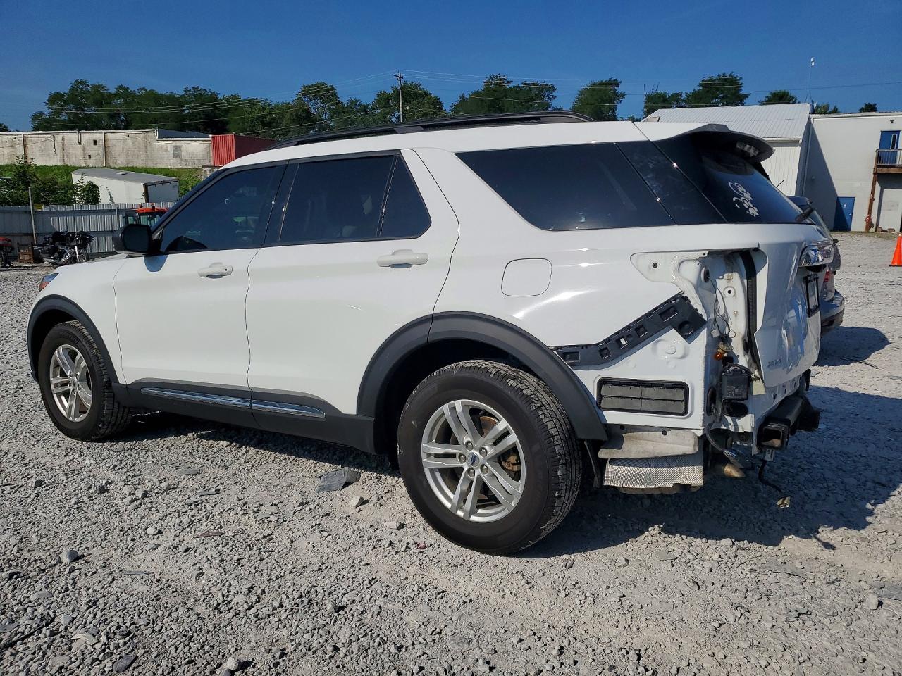 2021 FORD EXPLORER XLT — снимка 2
