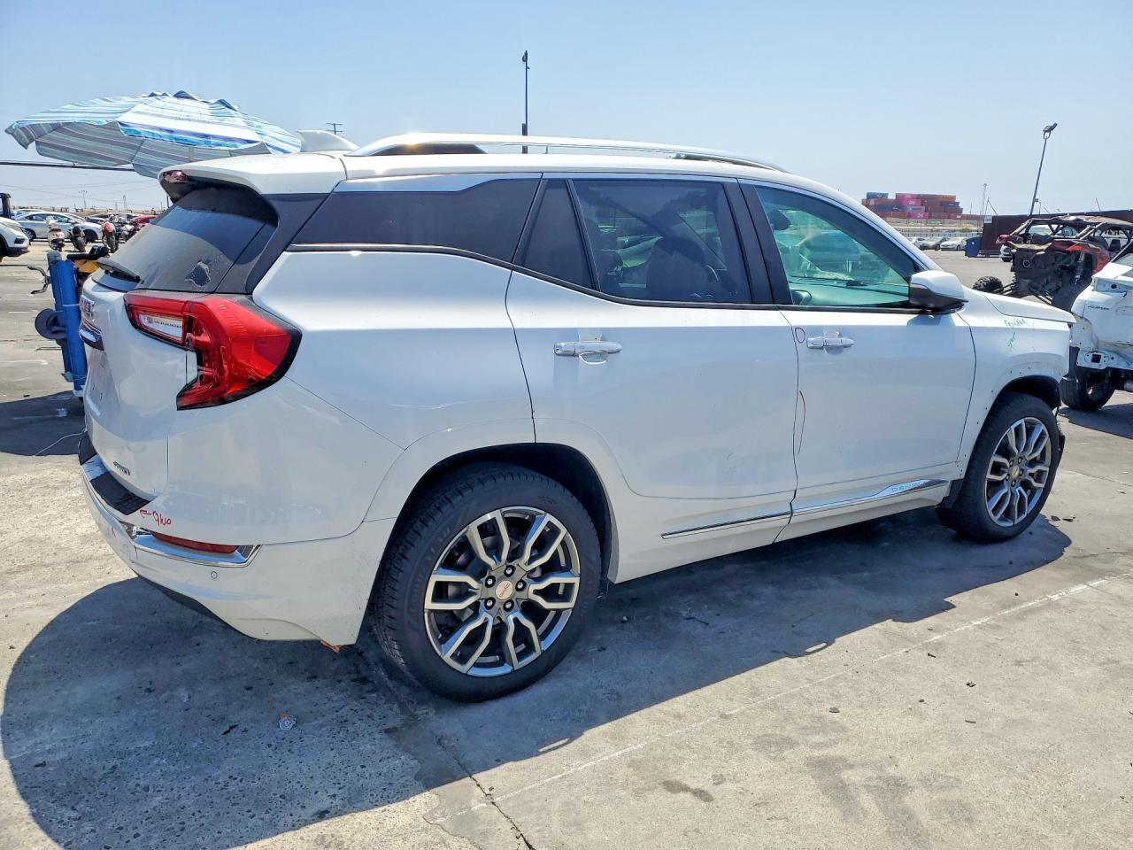 2022 GMC TERRAIN DENALI — снимка 3