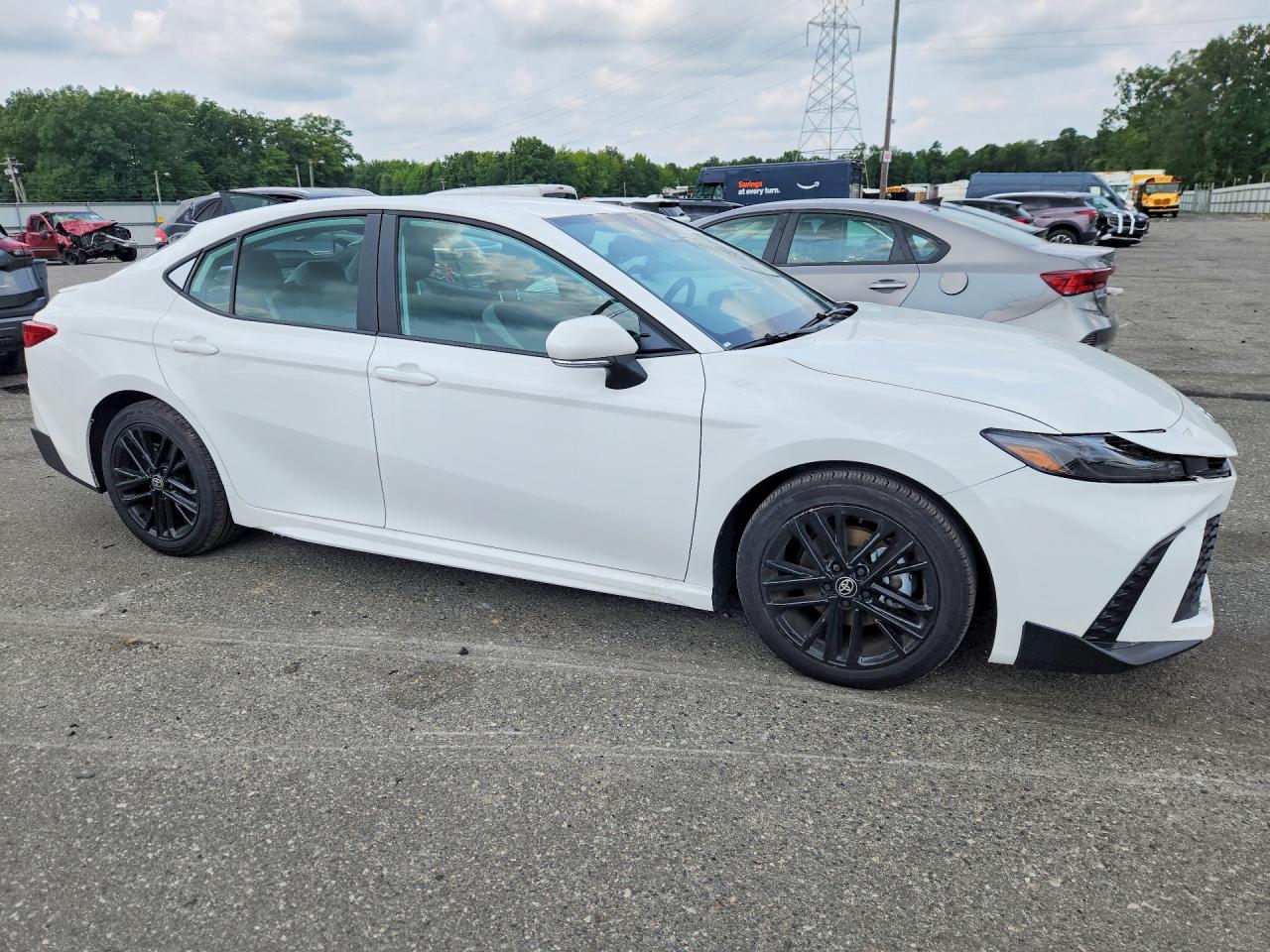 2026 TOYOTA CAMRY SE — снимка 4