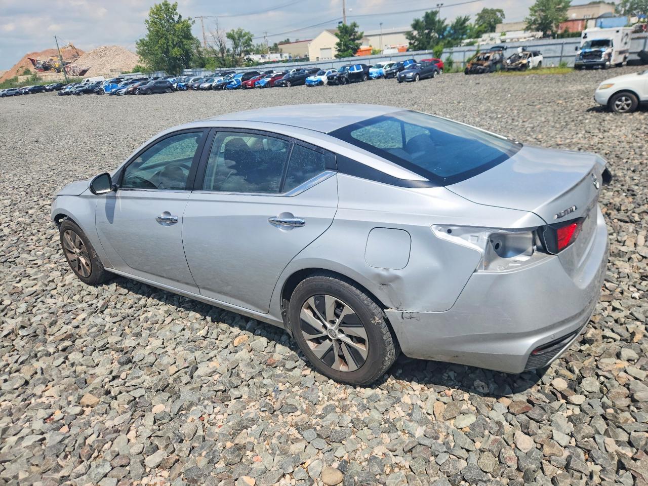 2023 NISSAN ALTIMA S — снимка 2