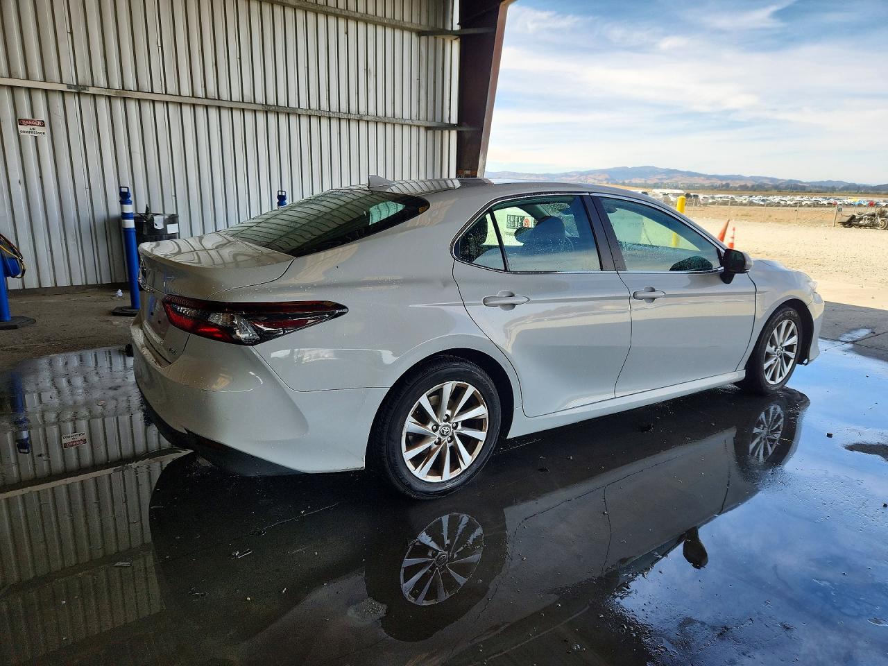 2023 TOYOTA CAMRY LE — снимка 3
