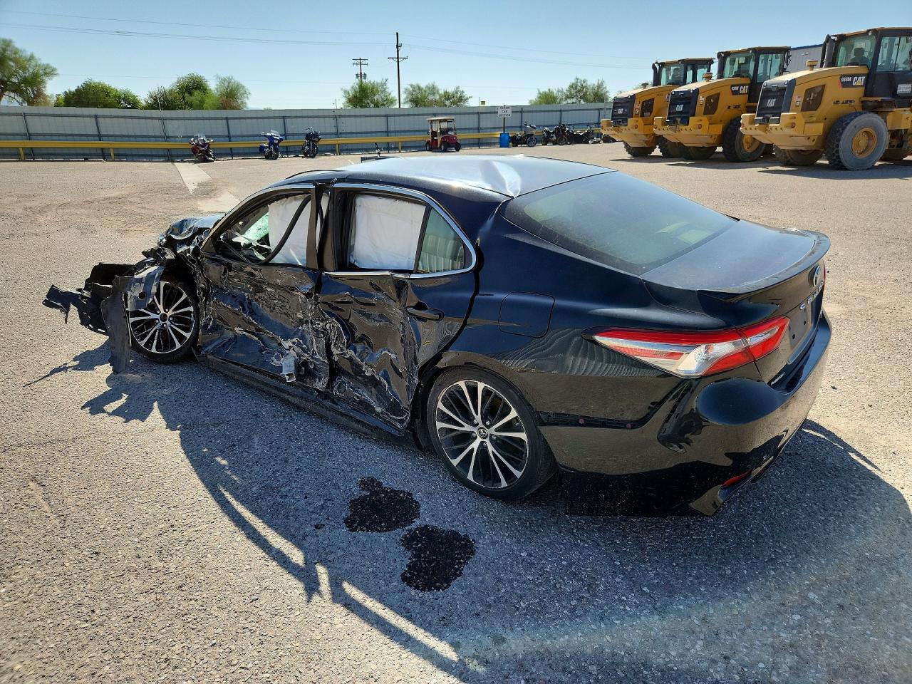 2018 TOYOTA CAMRY SE — снимка 2