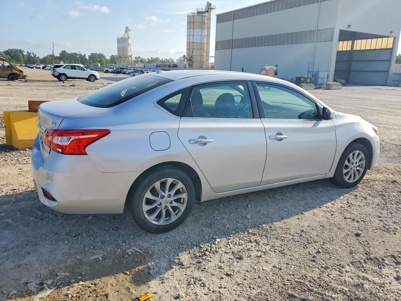 2018 NISSAN SENTRA SV — снимка 3