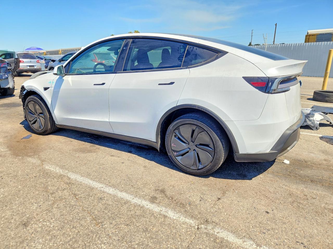2026 TESLA MODEL Y — снимка 2