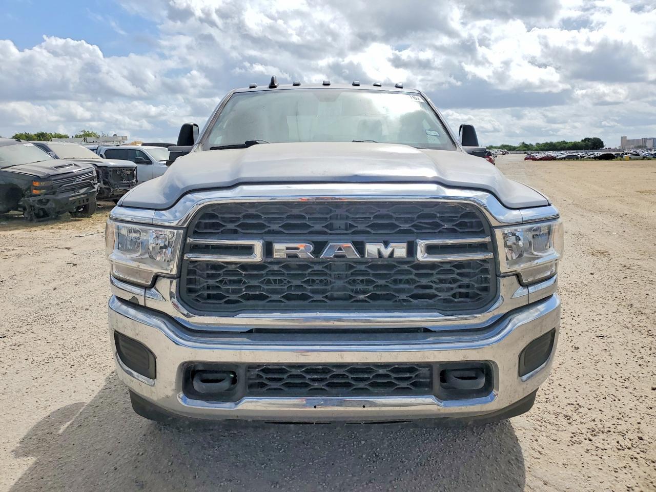 2023 RAM 2500 TRADESMAN — снимка 5