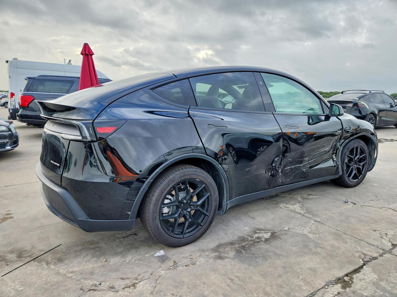 2026 TESLA MODEL Y — снимка 3