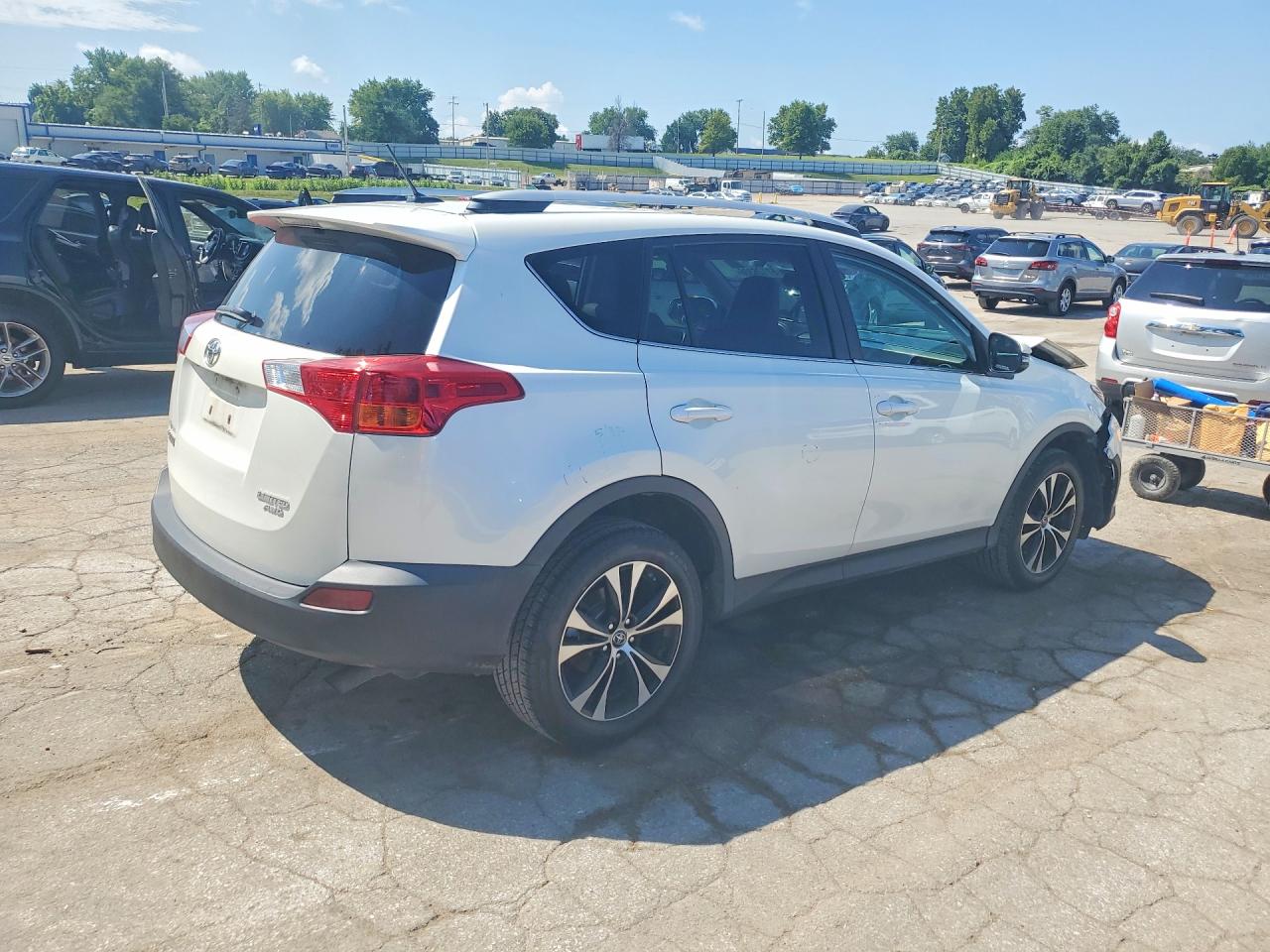 2015 TOYOTA RAV4 LIMITED — снимка 3
