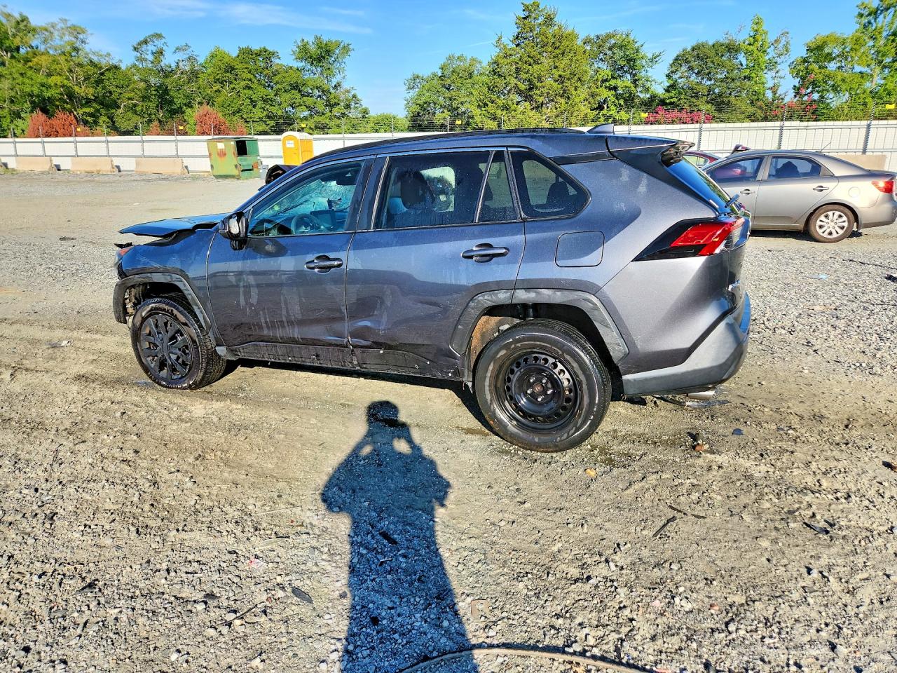 2020 TOYOTA RAV4 LE — снимка 2
