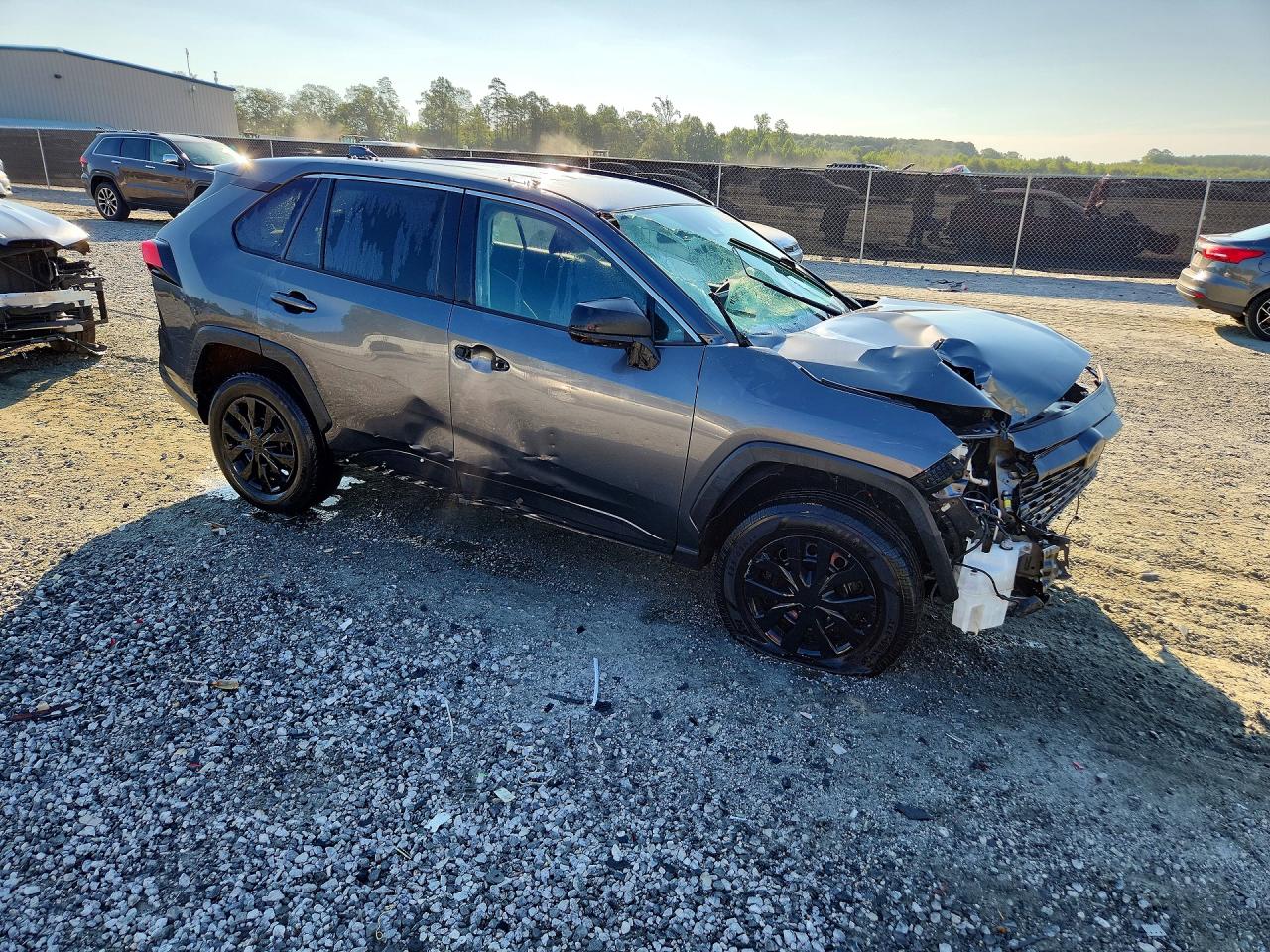 2020 TOYOTA RAV4 LE — снимка 4