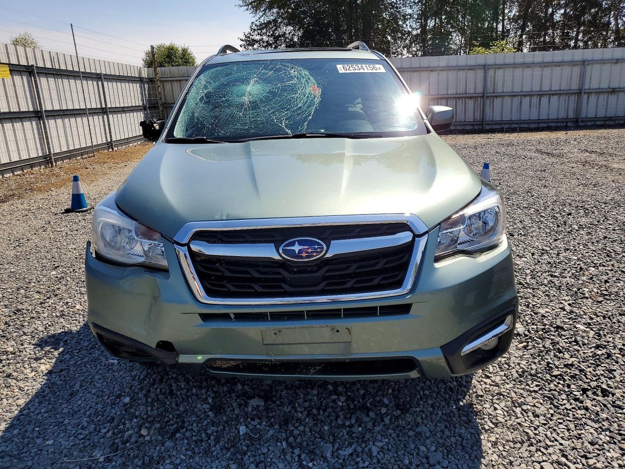 2017 SUBARU FORESTER 2.5I LIMITED — снимка 5