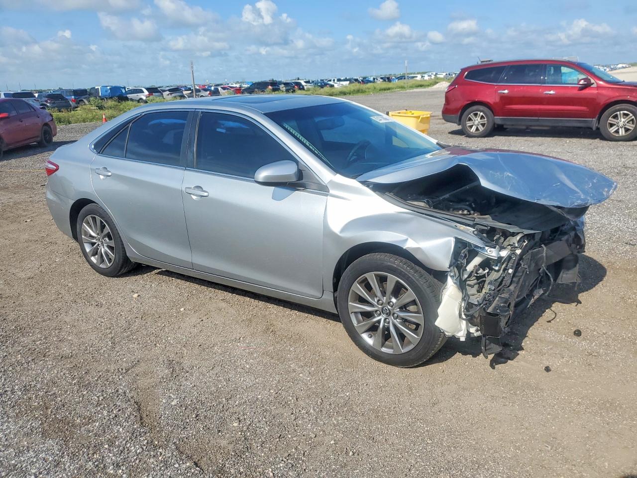 2017 TOYOTA CAMRY XLE — снимка 4