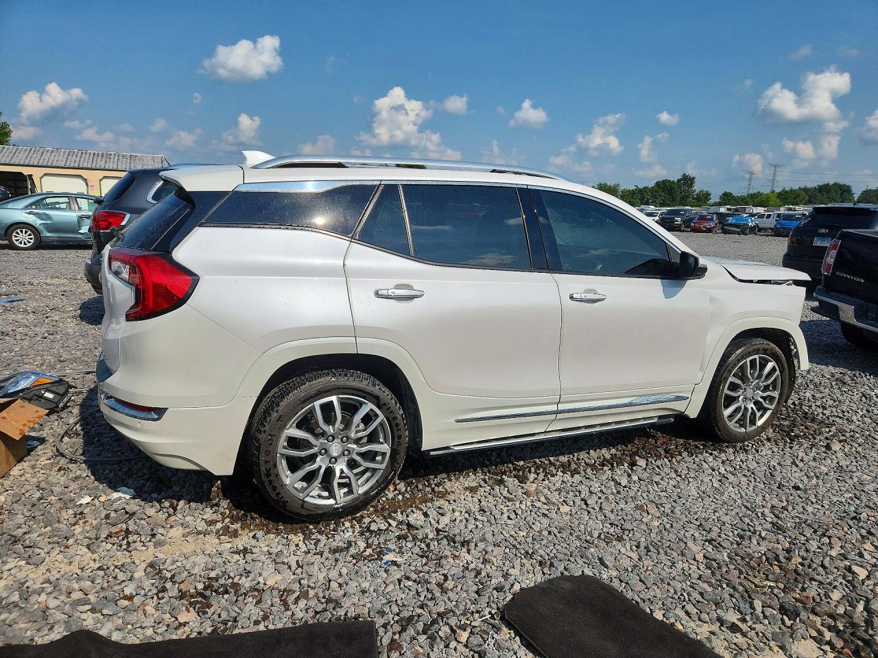 2022 GMC TERRAIN DENALI — снимка 3