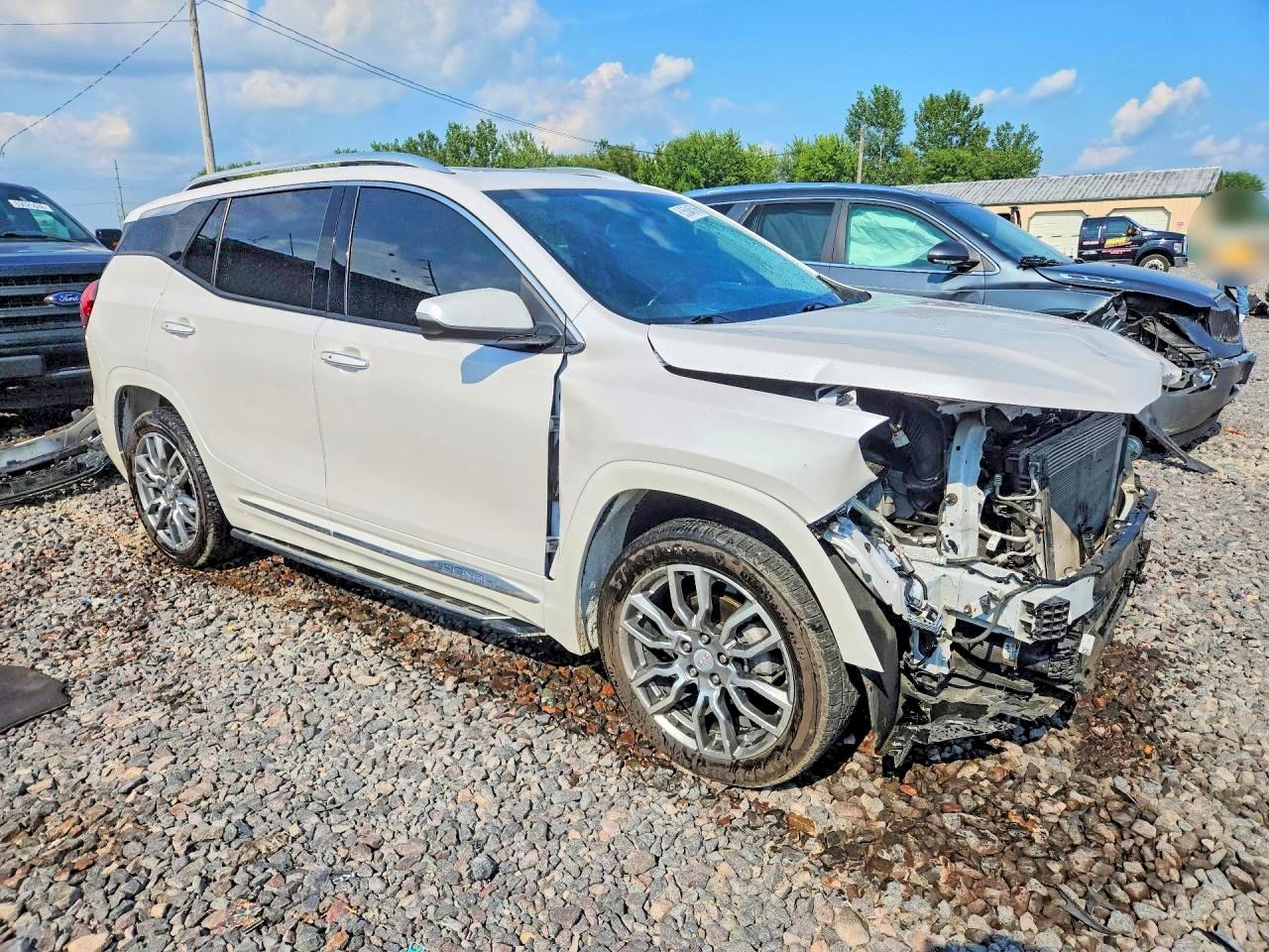 2022 GMC TERRAIN DENALI — снимка 4