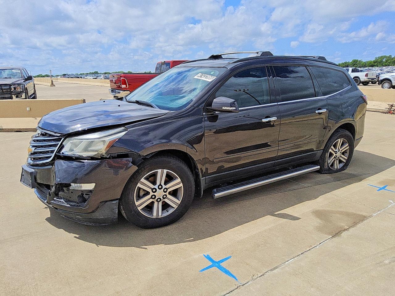 2017 CHEVROLET TRAVERSE LT