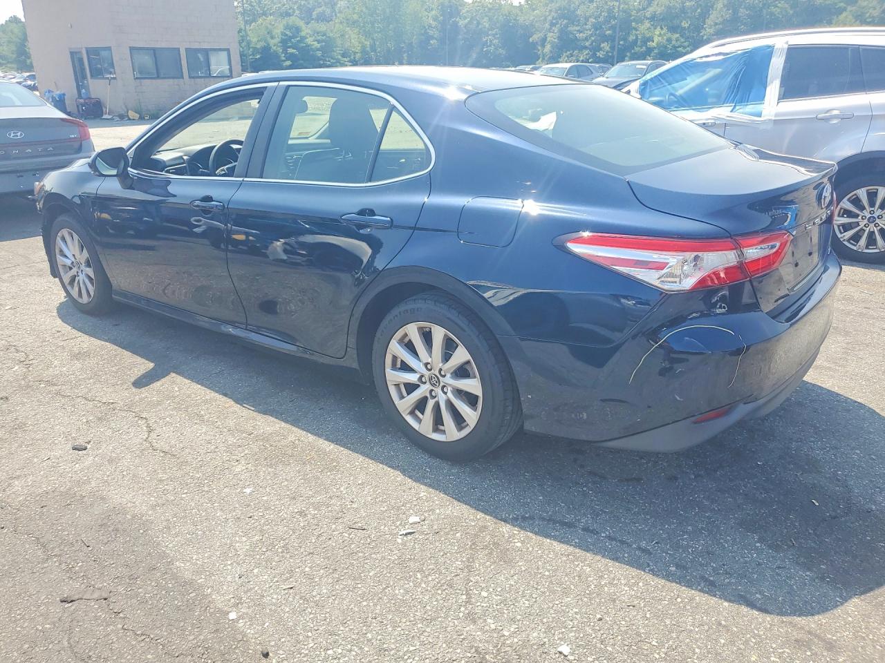 2018 TOYOTA CAMRY LE — снимка 2
