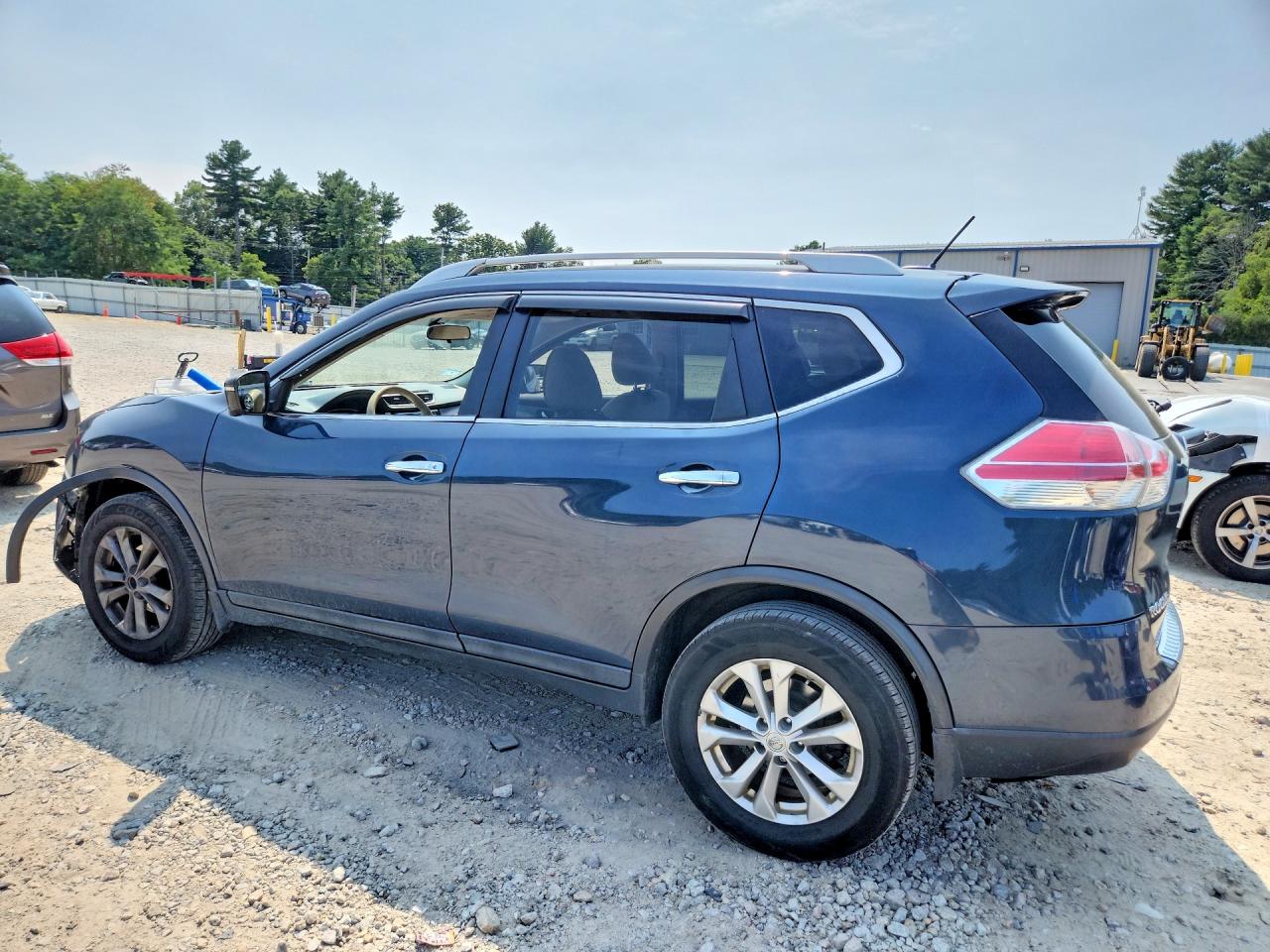 2015 NISSAN ROGUE SV — снимка 2