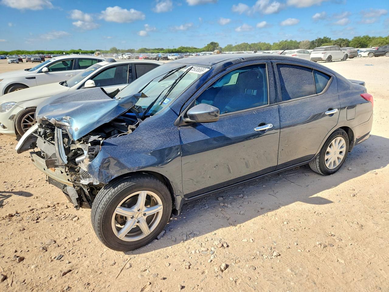 2015 NISSAN VERSA 1.6 SV
