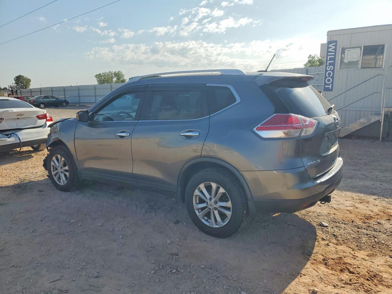 2015 NISSAN ROGUE SV — снимка 2