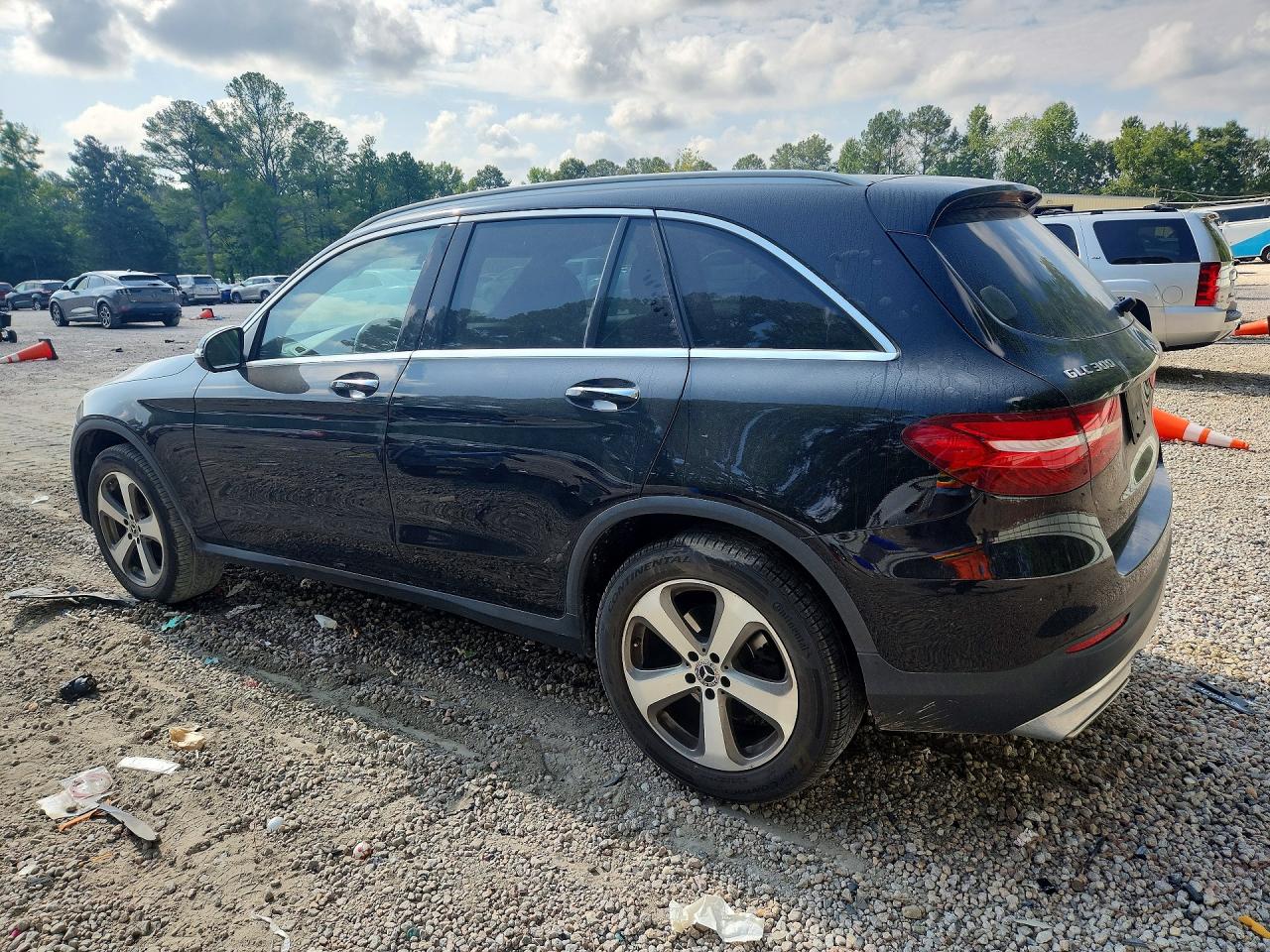 2017 MERCEDES-BENZ GLC 300 — снимка 2