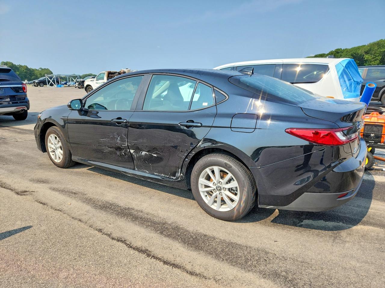 2026 TOYOTA CAMRY LE — снимка 2