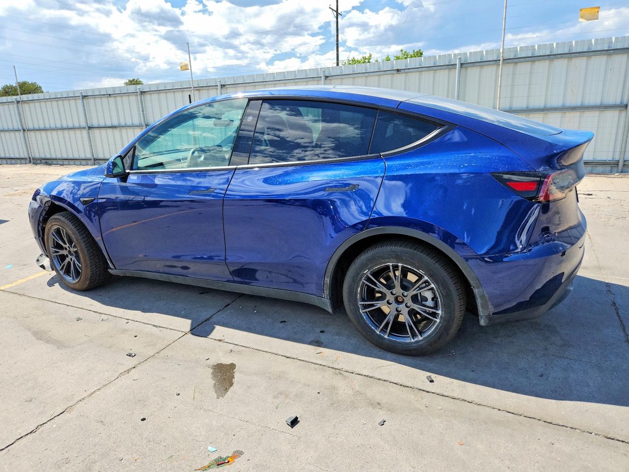2024 TESLA MODEL Y — снимка 2