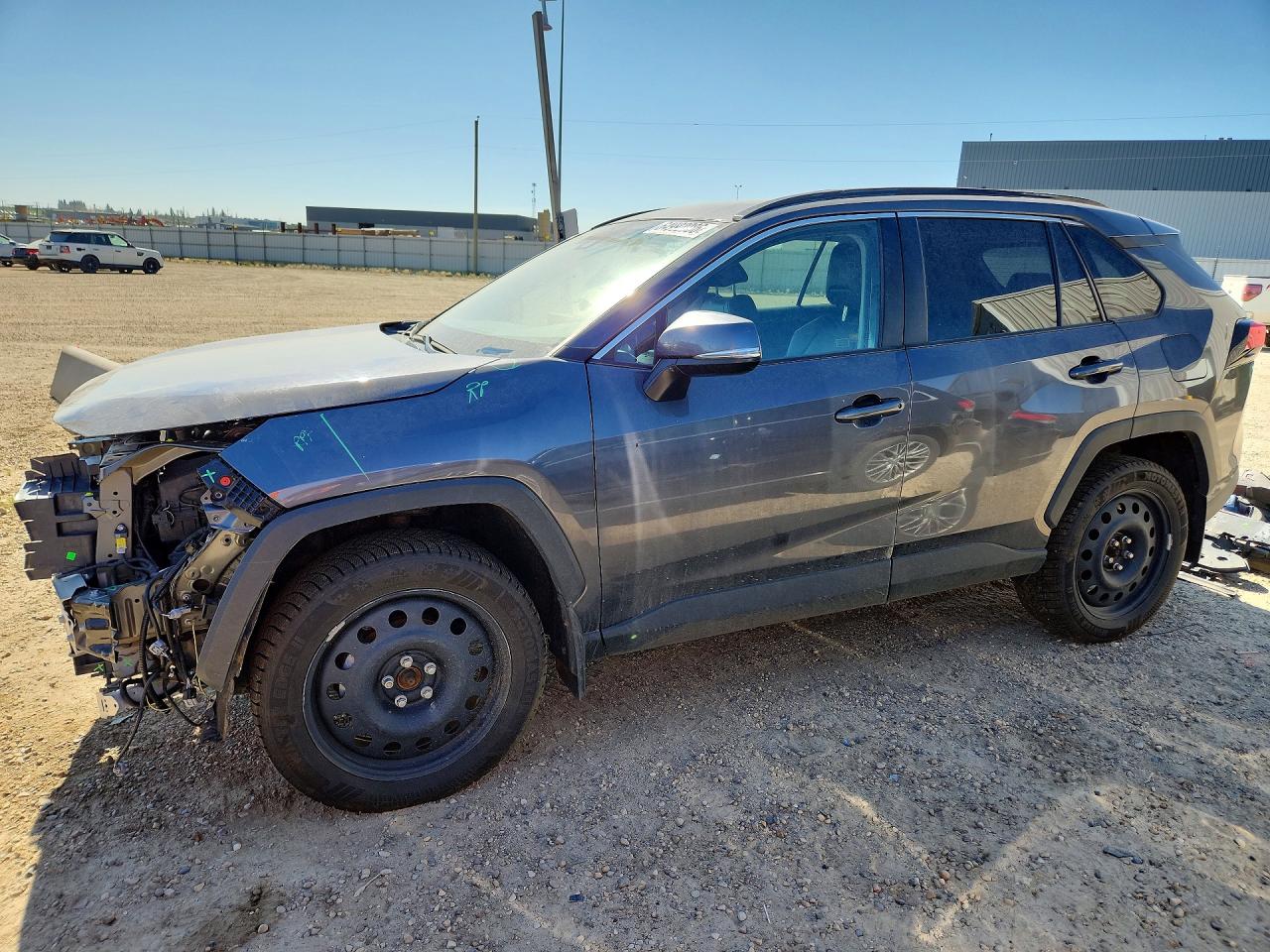 2019 TOYOTA RAV4 XLE