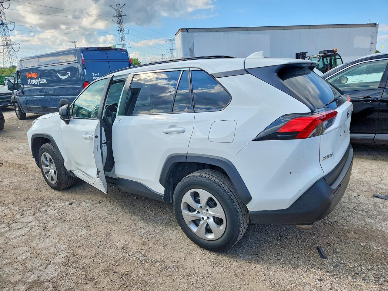 2021 TOYOTA RAV4 LE — снимка 2