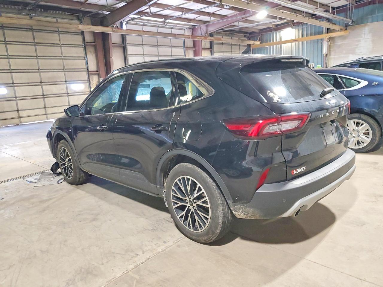 2025 FORD ESCAPE — снимка 2