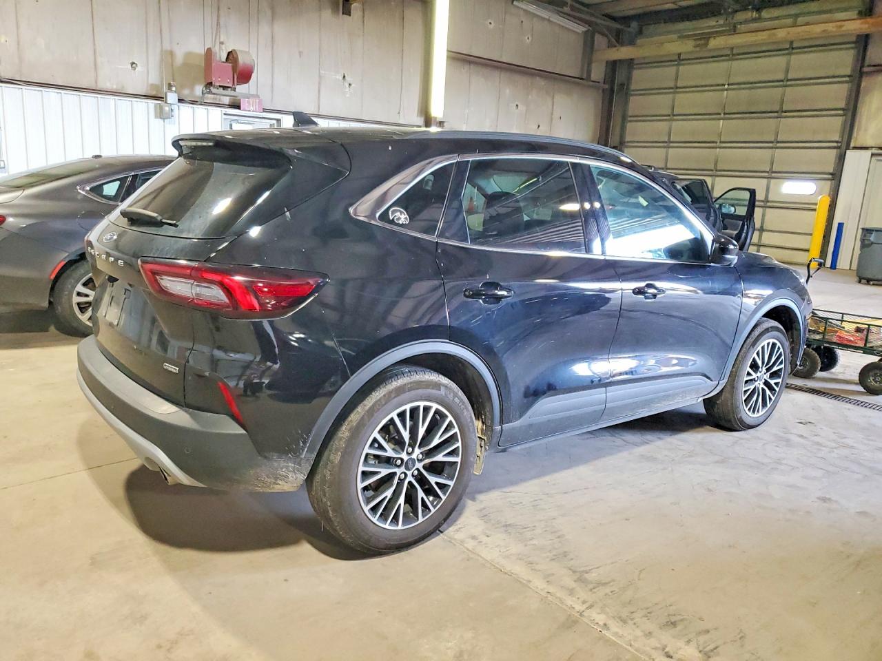 2025 FORD ESCAPE — снимка 3
