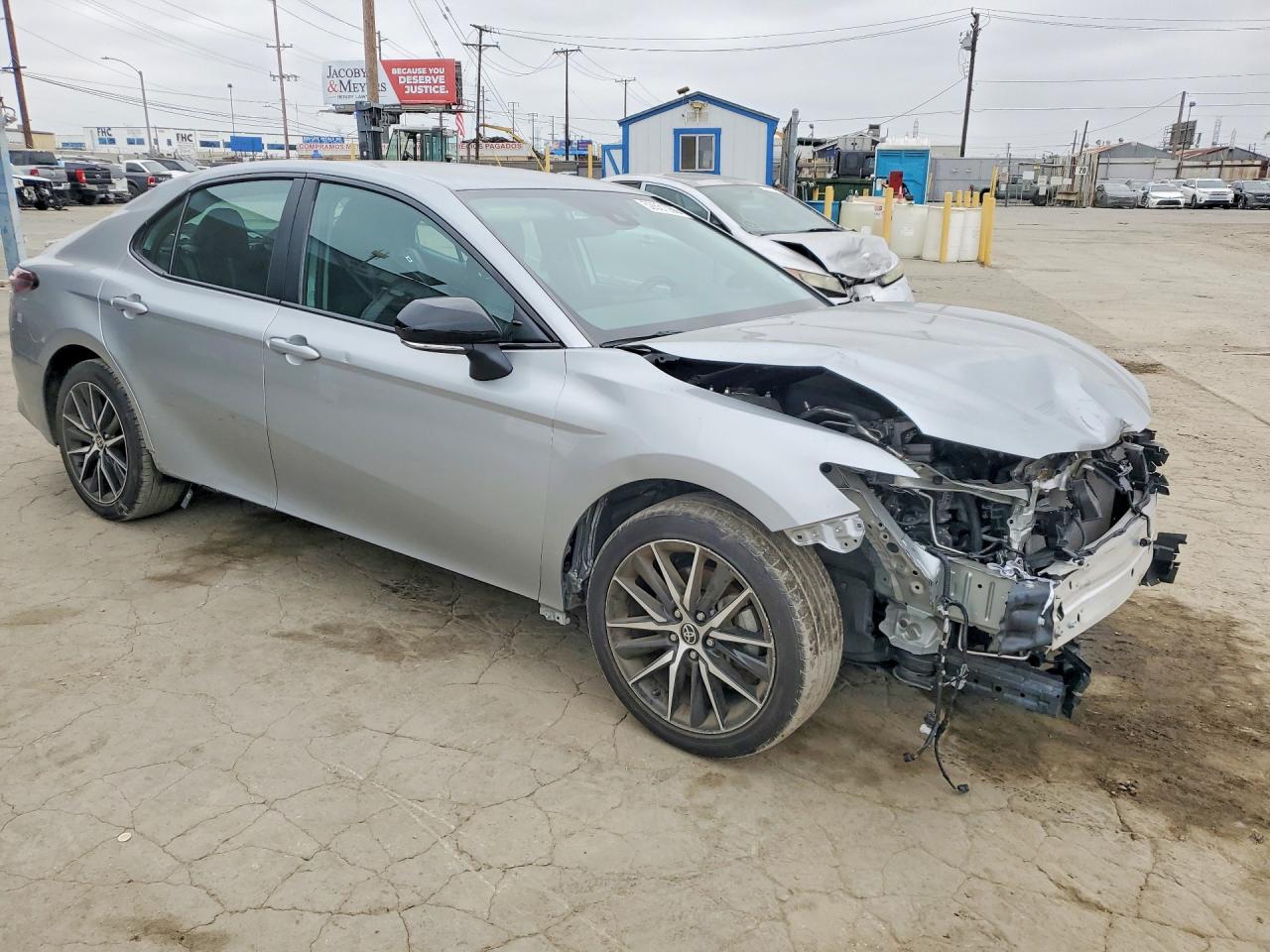 2024 TOYOTA CAMRY SE — снимка 4