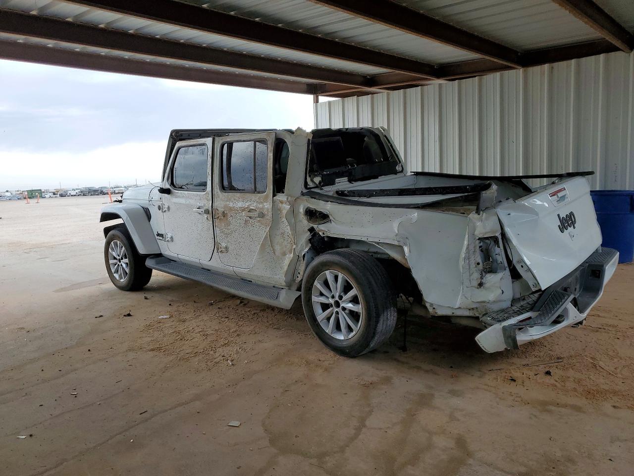 2022 JEEP GLADIATOR OVERLAND — снимка 2