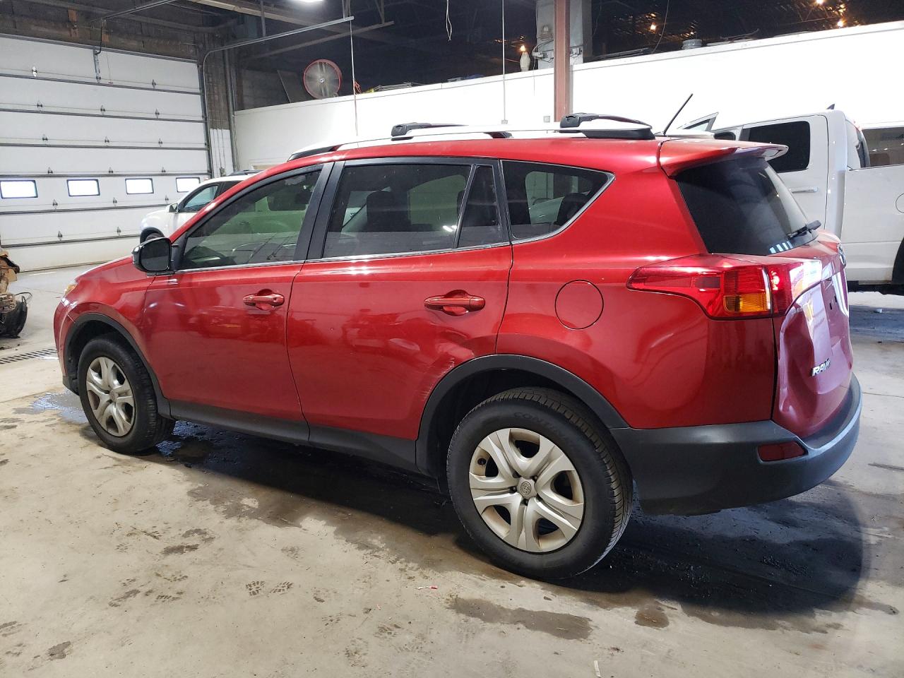 2015 TOYOTA RAV4 LE — снимка 2