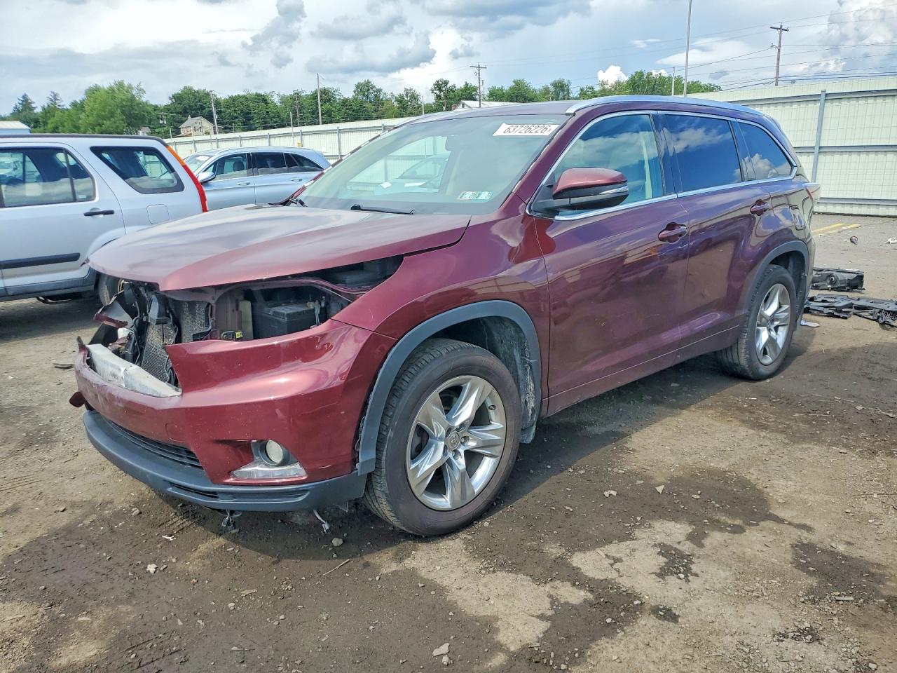 2015 TOYOTA HIGHLANDER LIMITED