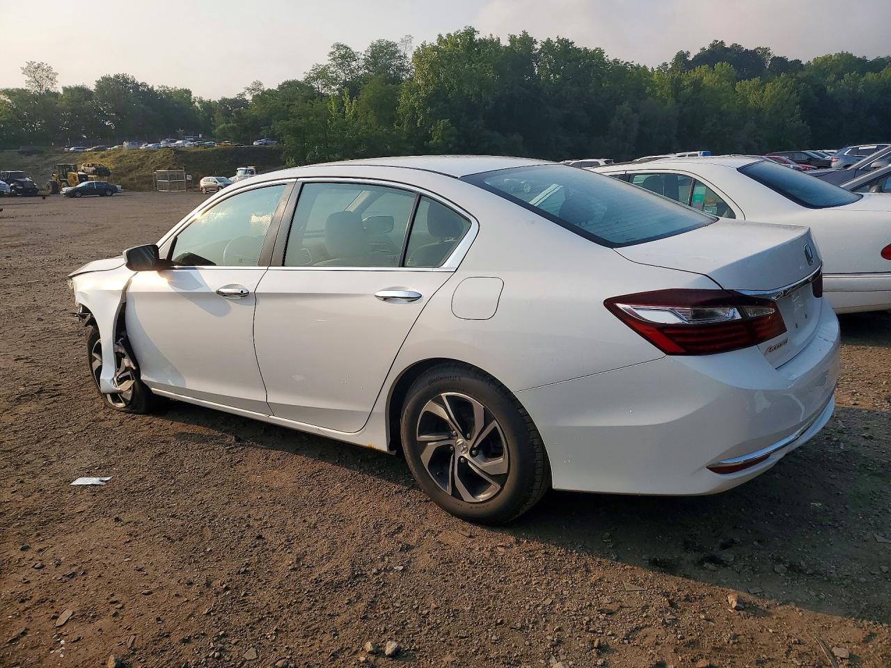2017 HONDA ACCORD LX — снимка 2