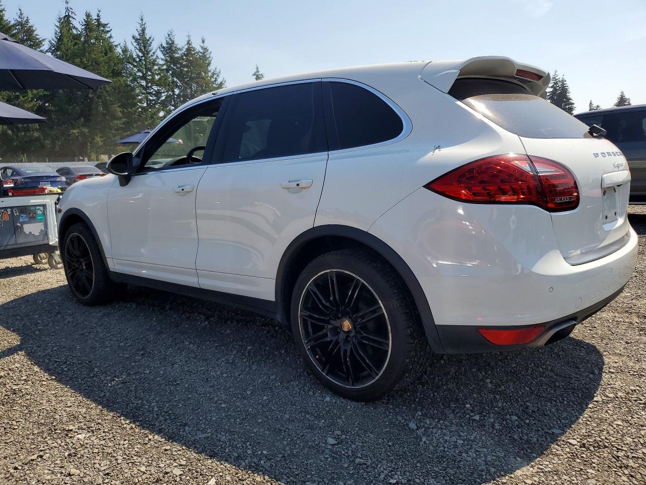 2014 PORSCHE CAYENNE — снимка 2