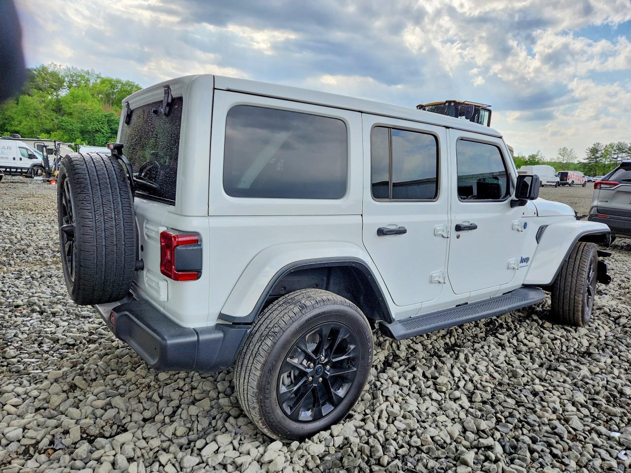 2025 JEEP WRANGLER SAHARA 4XE — снимка 3