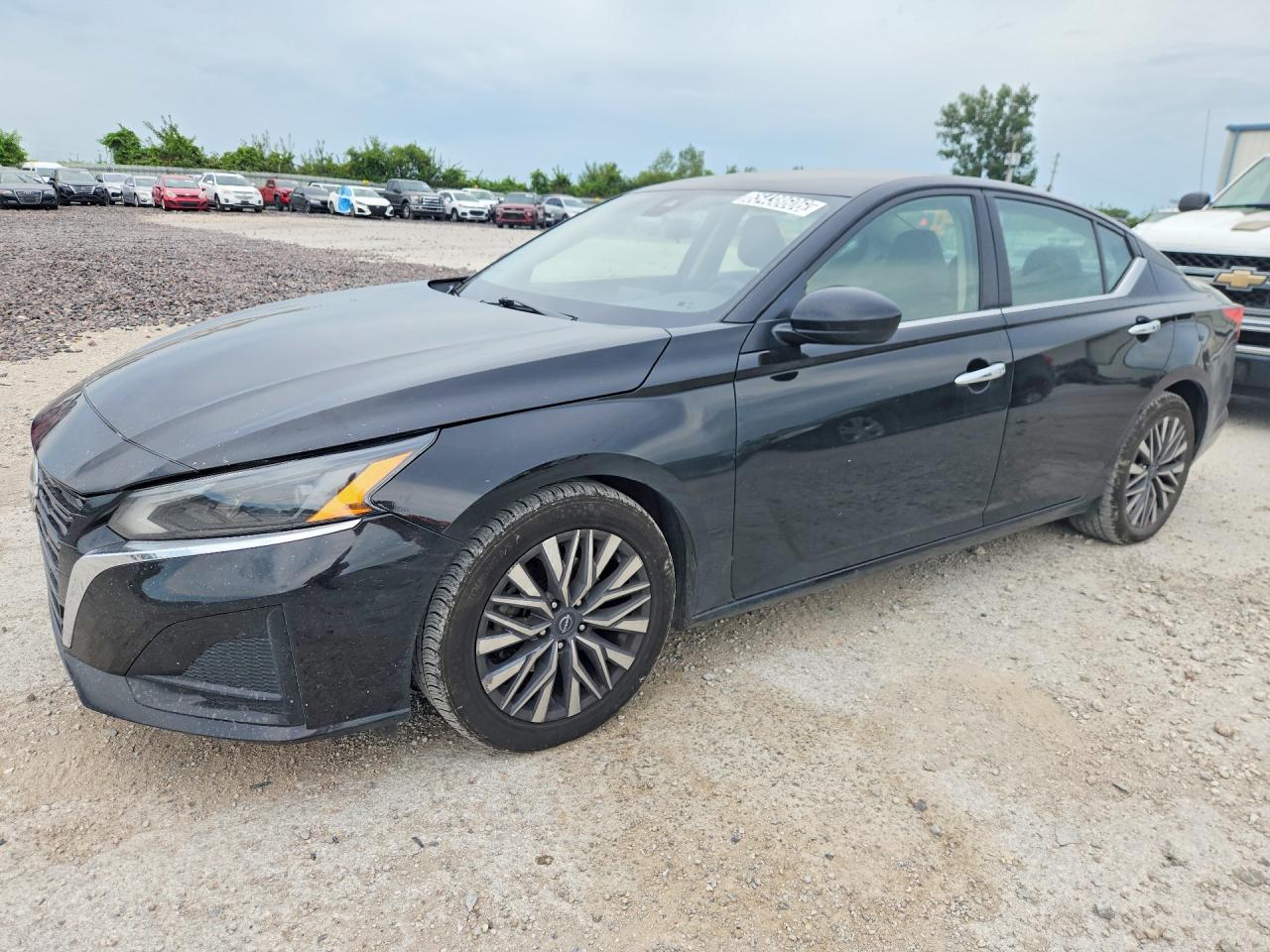 2023 NISSAN ALTIMA SV