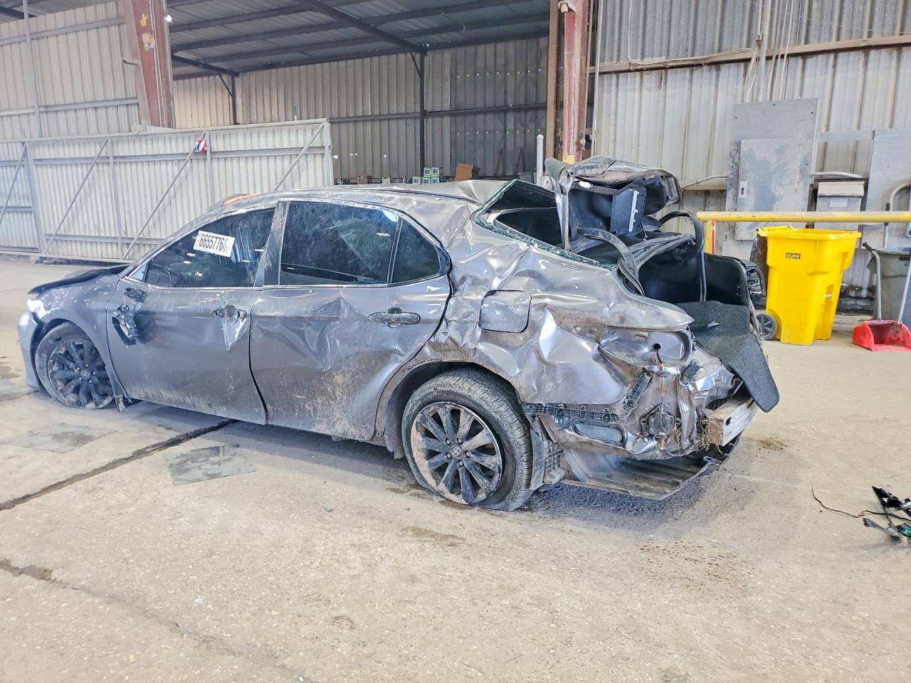 2018 TOYOTA CAMRY LE — снимка 2